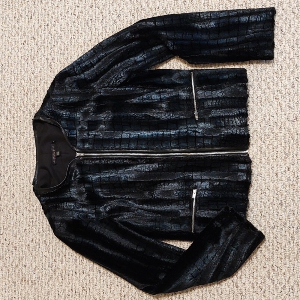 Robert Kitchen Canada, Cropped Jacket